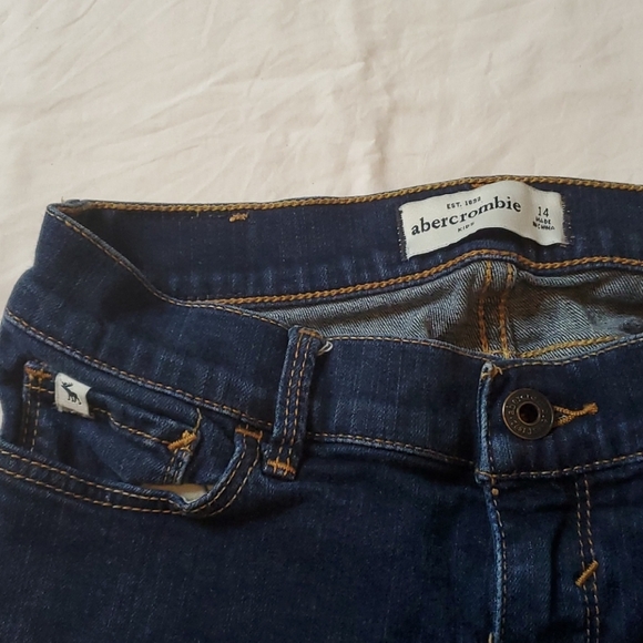 Jeans 👖 - Picture 2 of 3